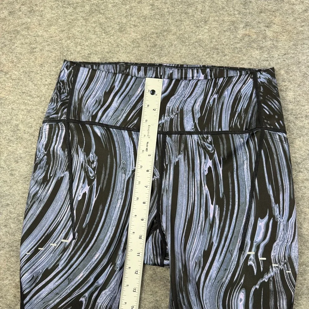 Nike item swift
